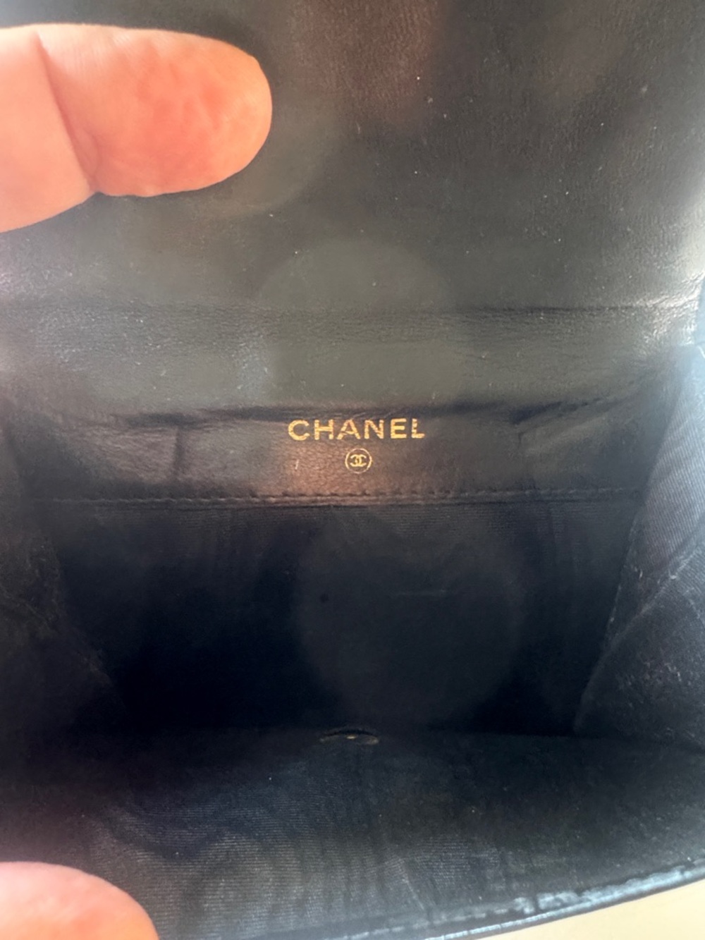 CHANEL Black Patent Leather Wallet with Stitched CC - Picture 6 of 13